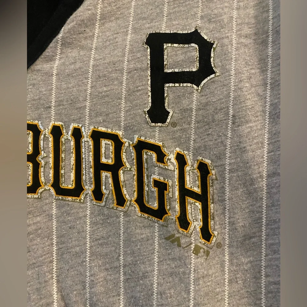 Pittsburgh Pirates V Neck T Shirt MLB Baseball - Picture 3 of 6